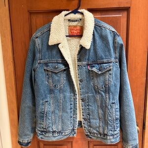 Levi Strauss & Co shearling lined jean jacket